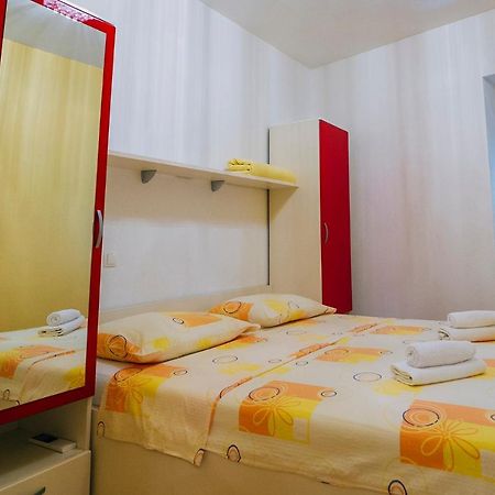 Apartments Luxur Center Baska Voda Exterior photo