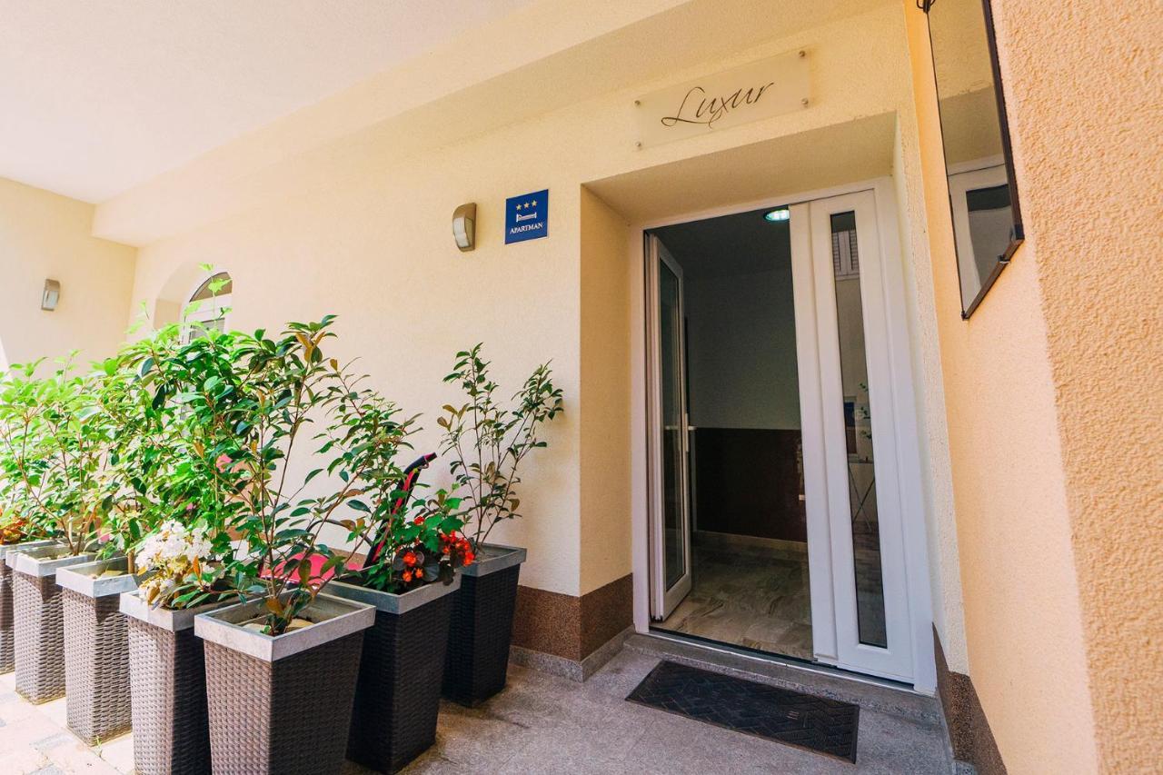 Apartments Luxur Center Baska Voda Exterior photo
