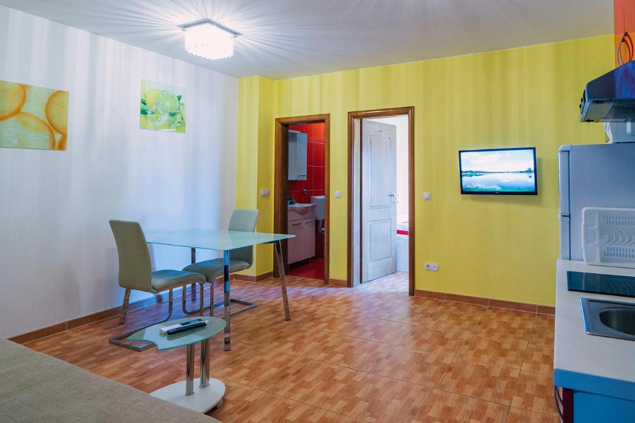 Apartments Luxur Center Baska Voda Exterior photo