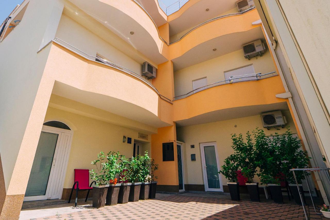 Apartments Luxur Center Baska Voda Exterior photo