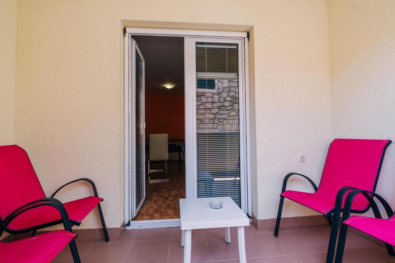Apartments Luxur Center Baska Voda Exterior photo