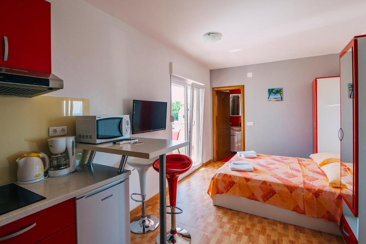 Apartments Luxur Center Baska Voda Exterior photo