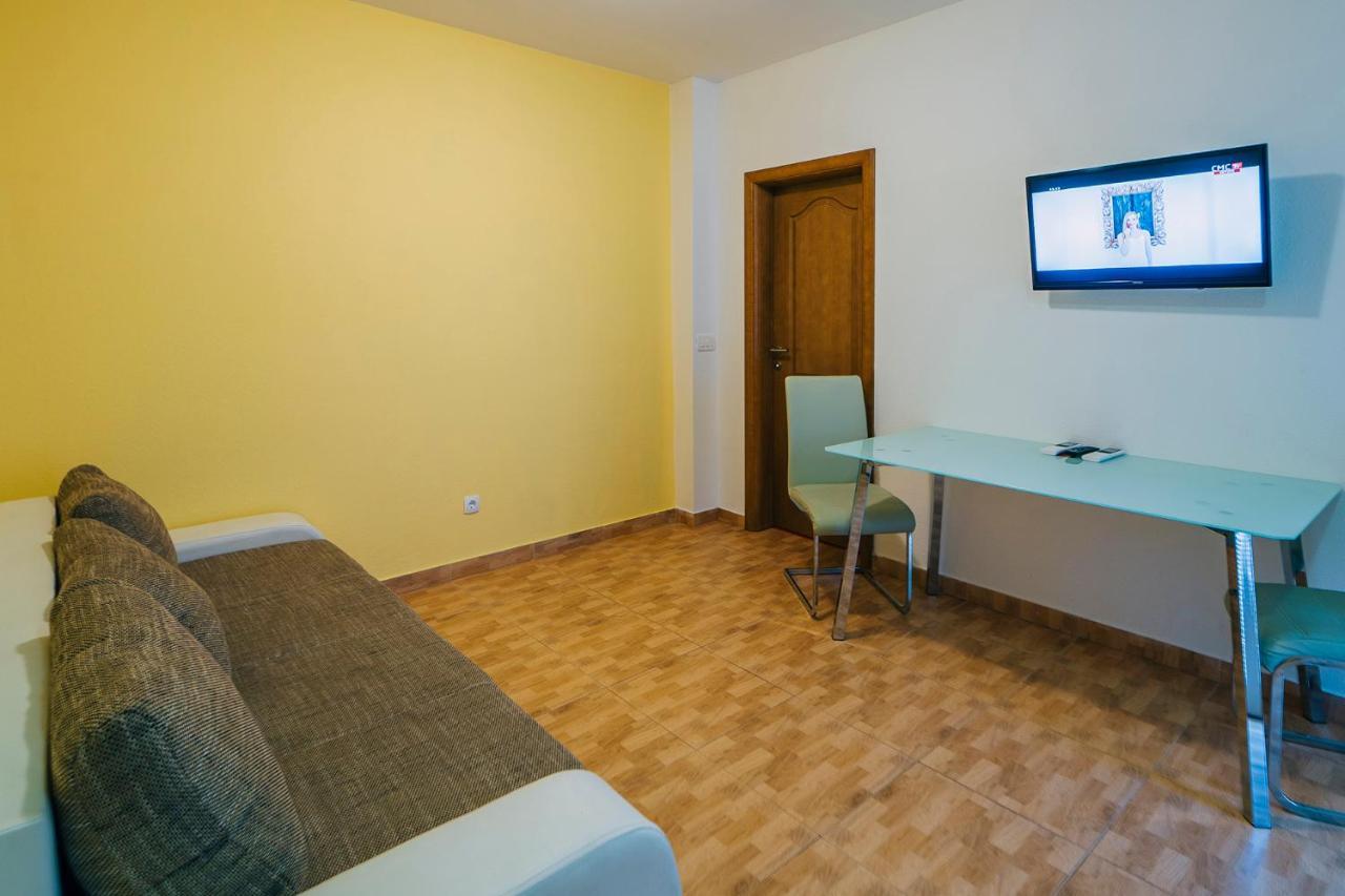 Apartments Luxur Center Baska Voda Exterior photo